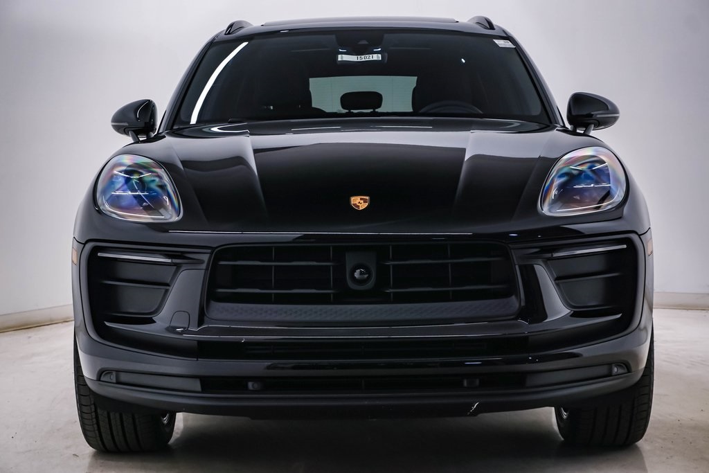 2025 Porsche Macan  6