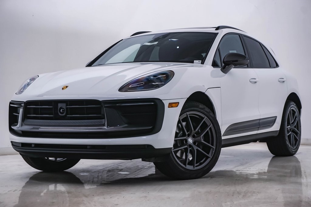 2025 Porsche Macan T 1