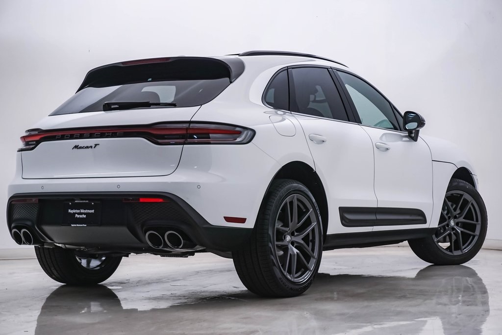 2025 Porsche Macan T 9