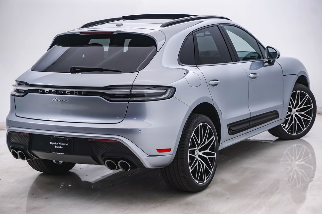 2025 Porsche Macan  11