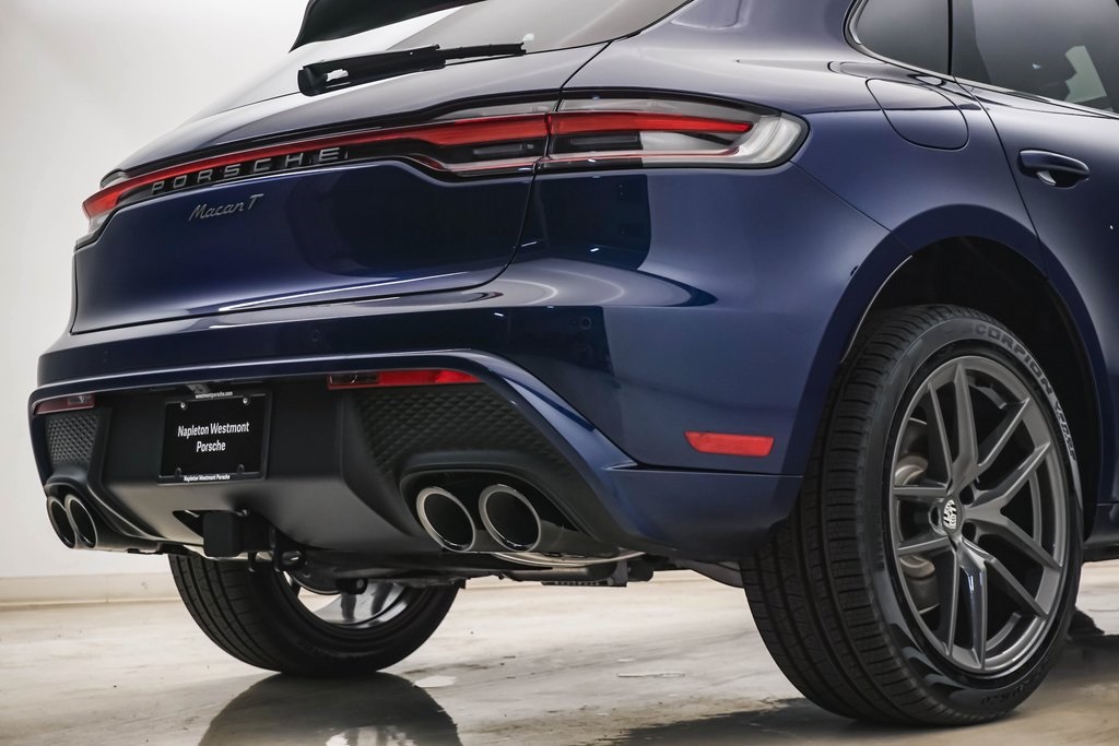 2025 Porsche Macan T 12