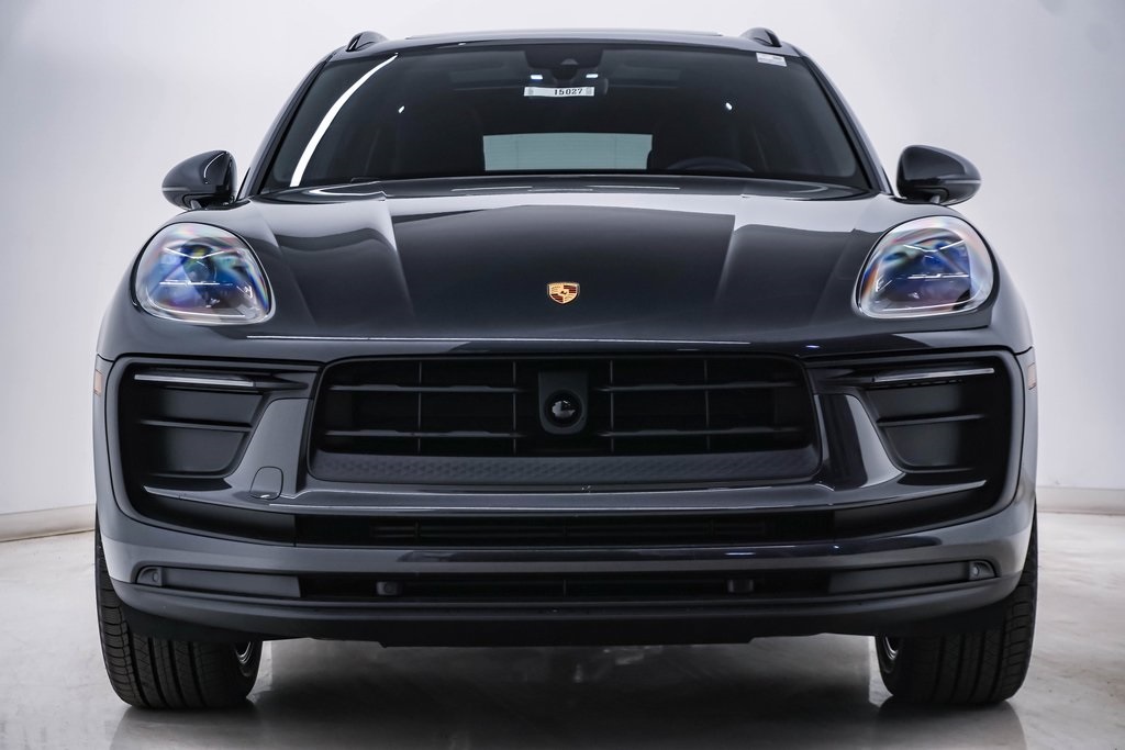 2025 Porsche Macan  6