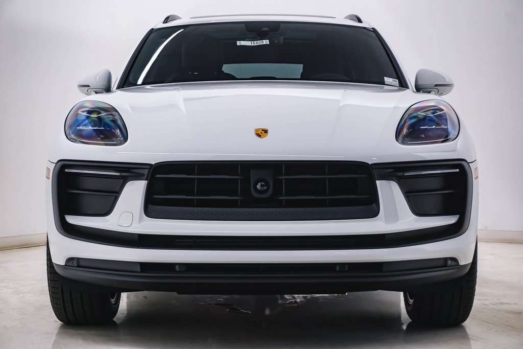 2025 Porsche Macan  6