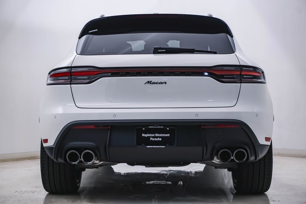 2025 Porsche Macan  8