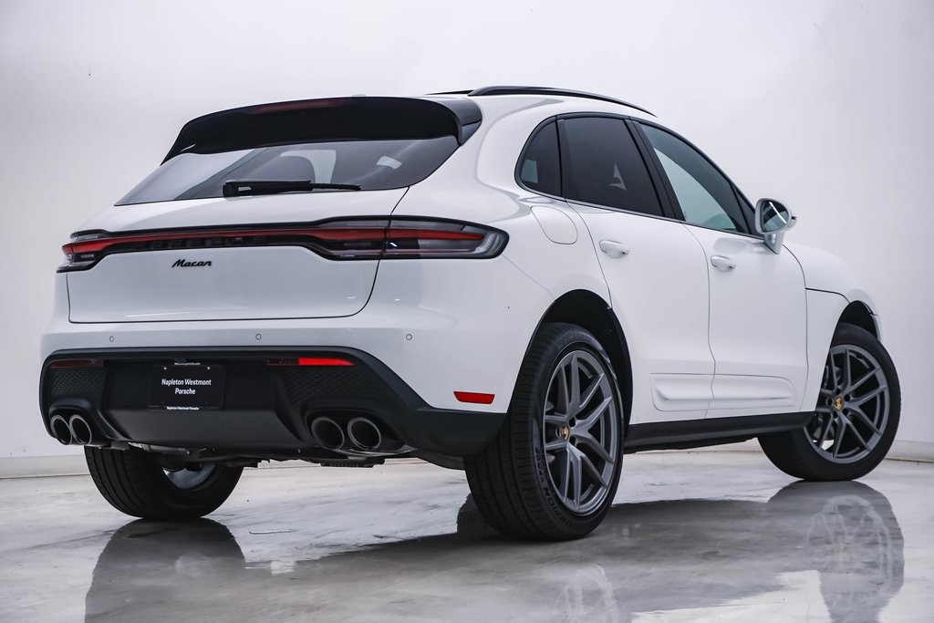 2025 Porsche Macan  9