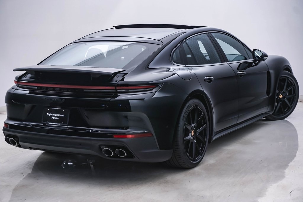 2025 Porsche Panamera 4 11