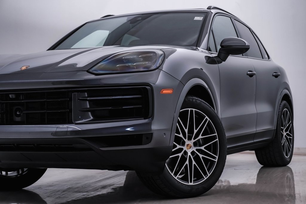 2024 Porsche Cayenne  2