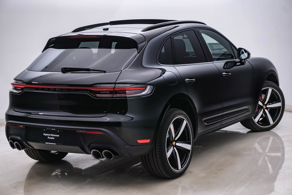 2025 Porsche Macan S 11