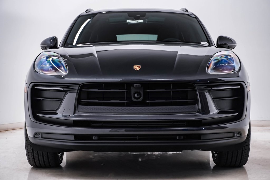 2025 Porsche Macan  6