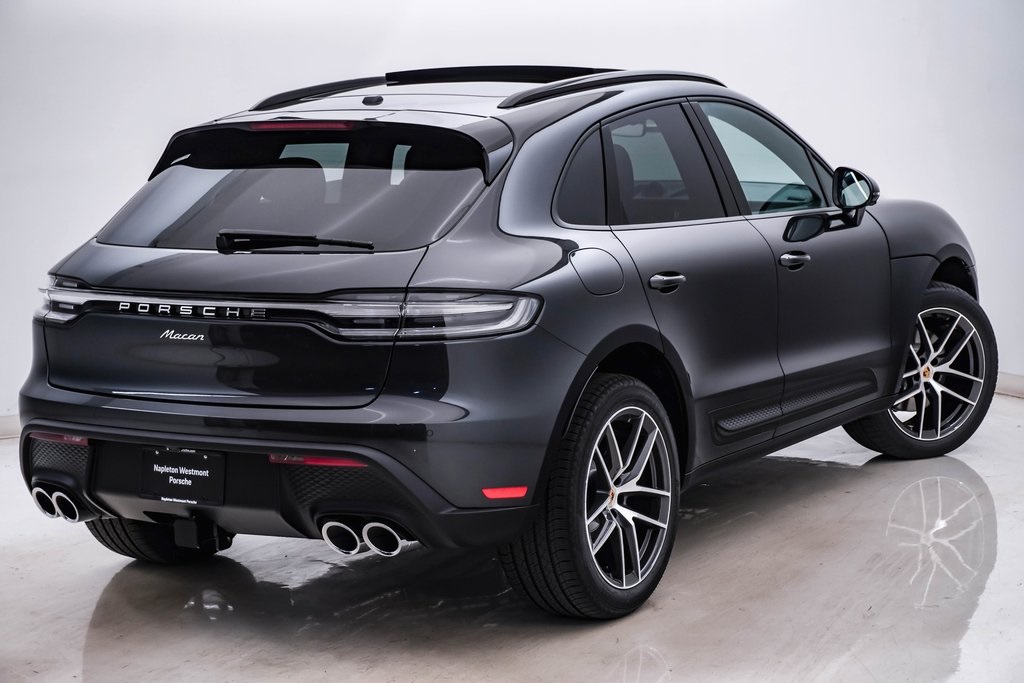 2025 Porsche Macan  11