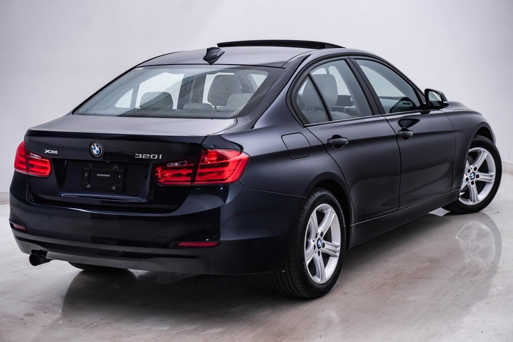 2015 BMW 3 Series 320i xDrive 10