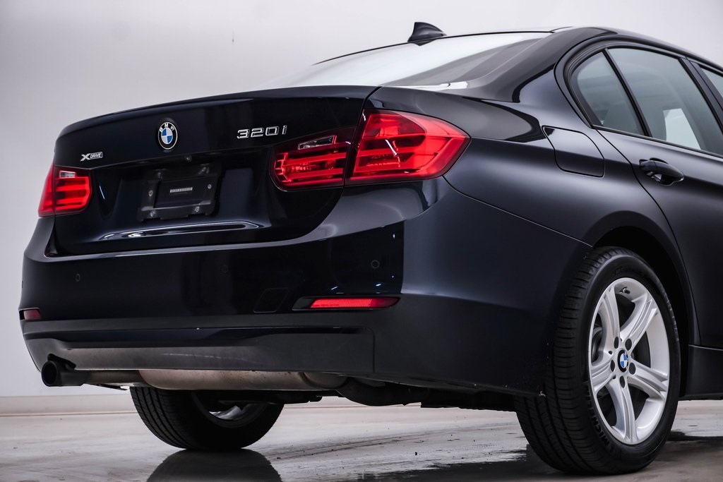 2015 BMW 3 Series 320i xDrive 11