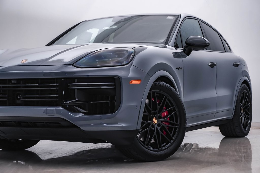 2024 Porsche Cayenne Turbo E-Hybrid Coupe  2