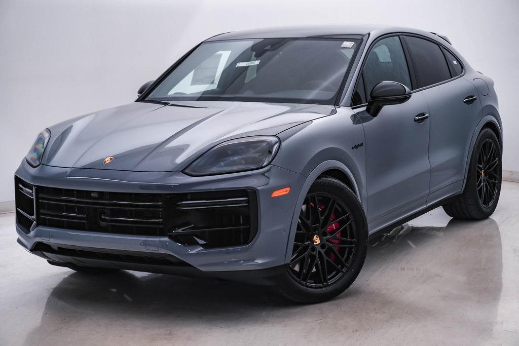 2024 Porsche Cayenne Turbo E-Hybrid Coupe  3