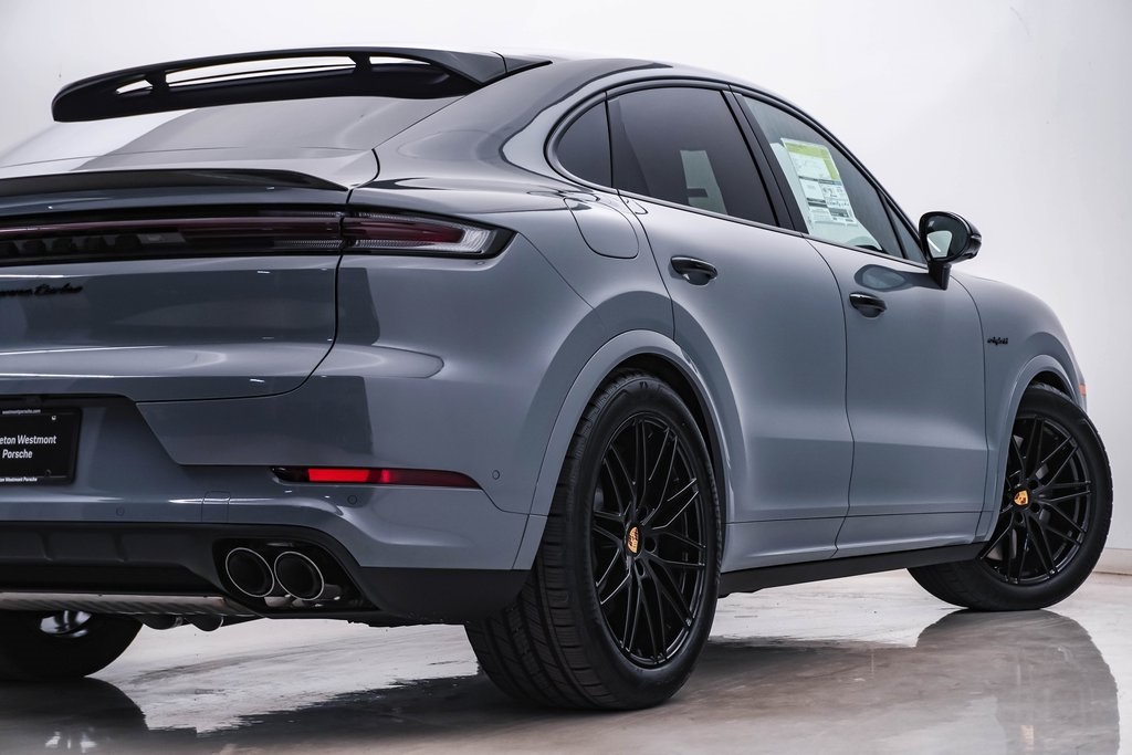 2024 Porsche Cayenne Turbo E-Hybrid Coupe  10