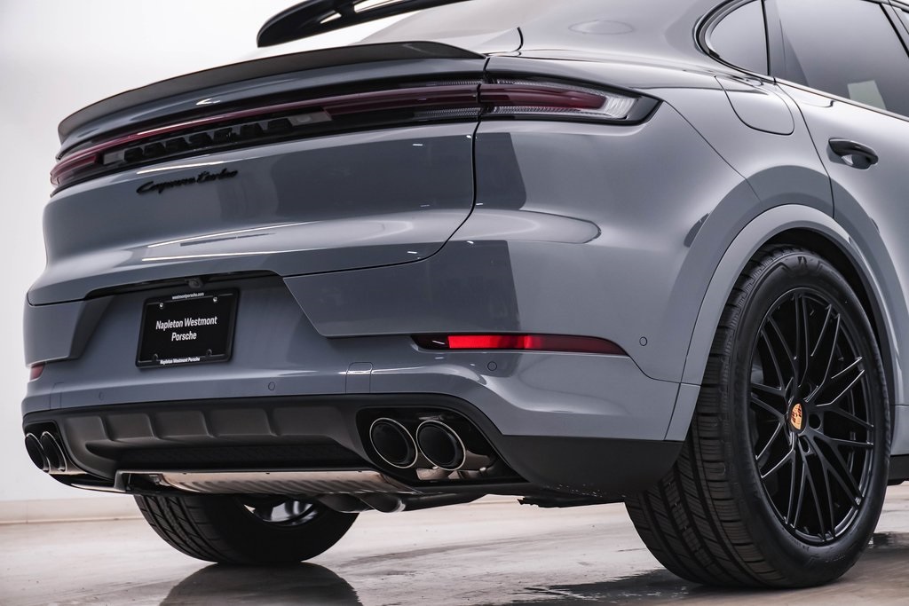 2024 Porsche Cayenne Turbo E-Hybrid Coupe  12