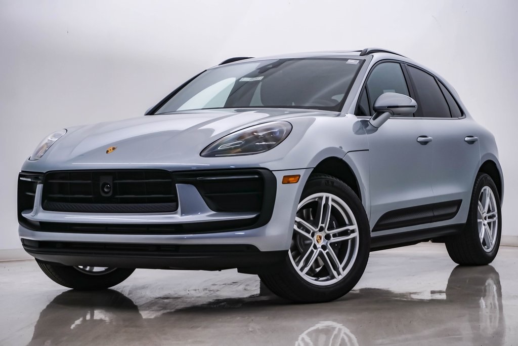 2025 Porsche Macan  1