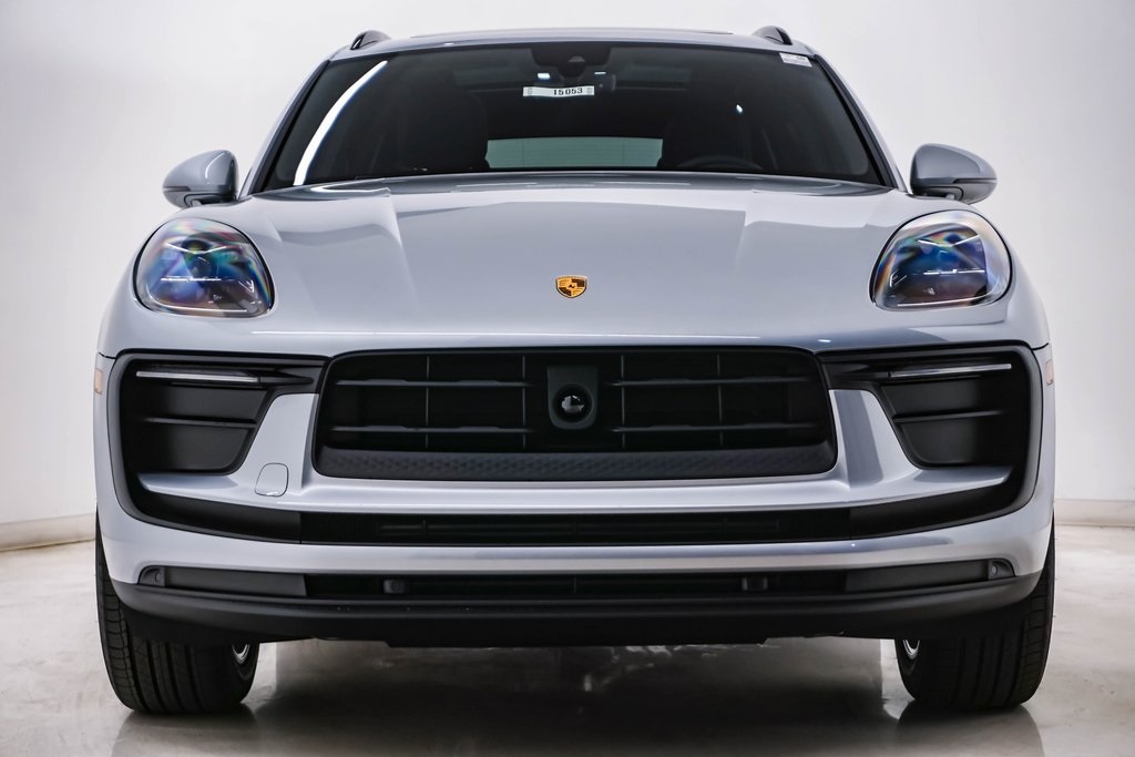 2025 Porsche Macan  6