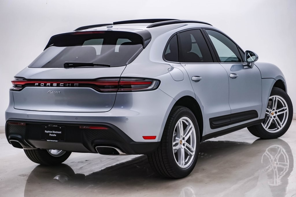 2025 Porsche Macan  11