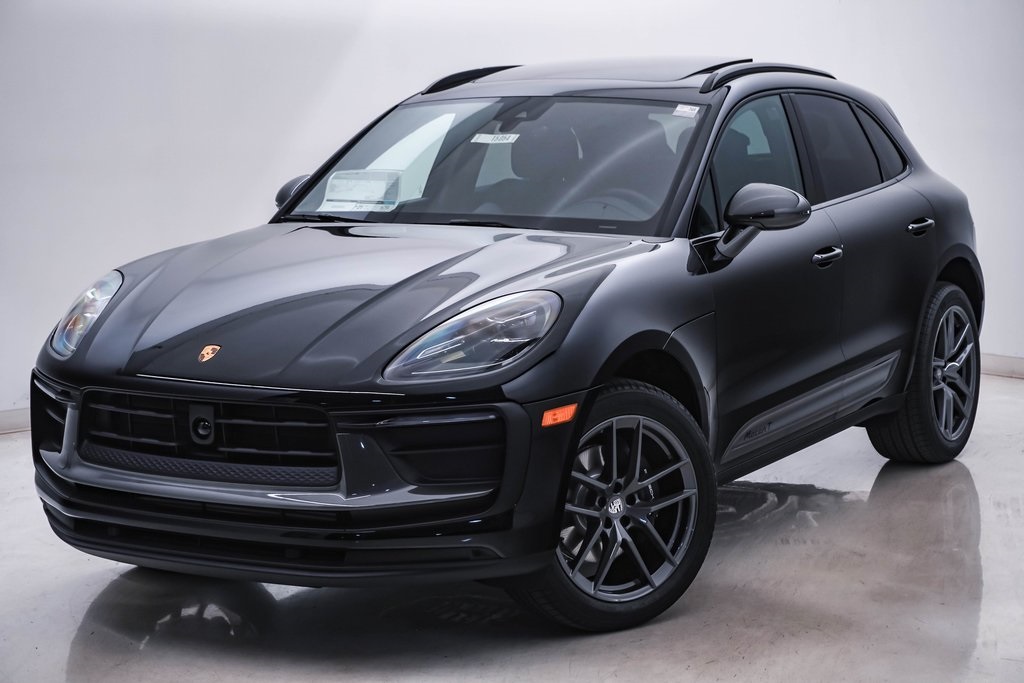 2025 Porsche Macan T 3