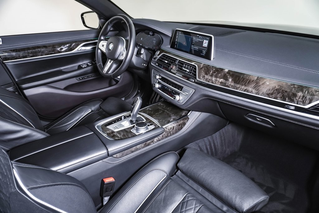 2021 BMW 7 Series 750i xDrive 14