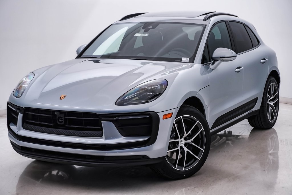 2025 Porsche Macan  3