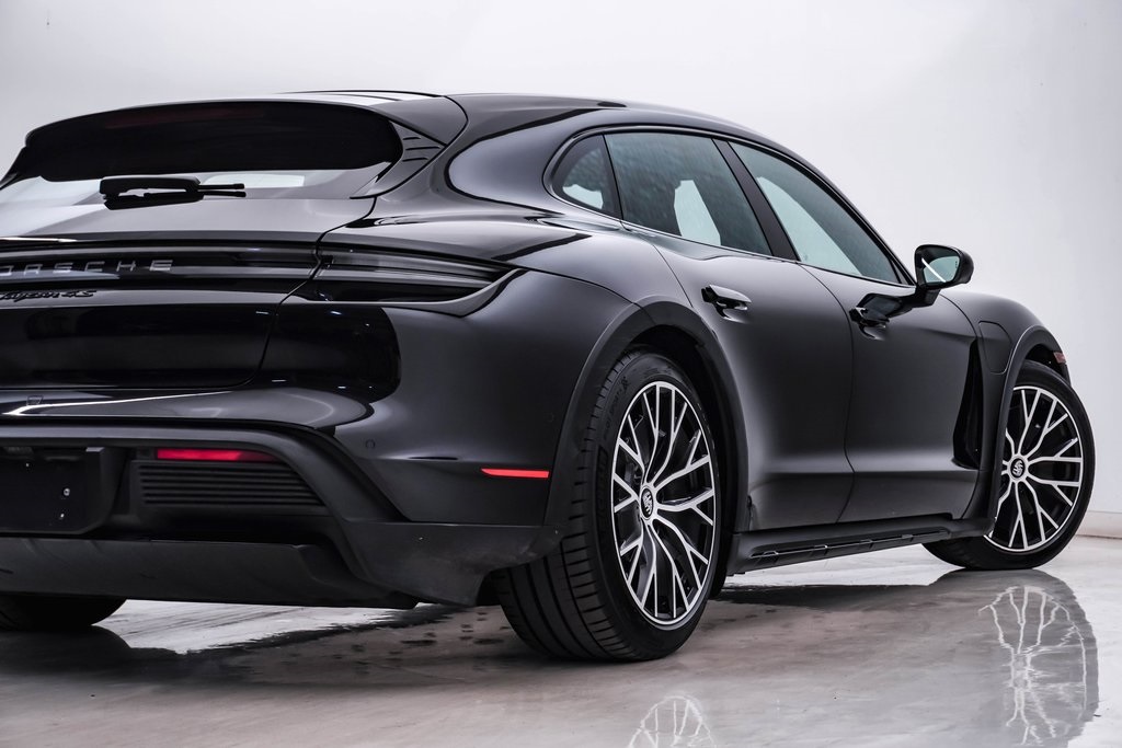 2021 Porsche Taycan Cross Turismo 4S 10