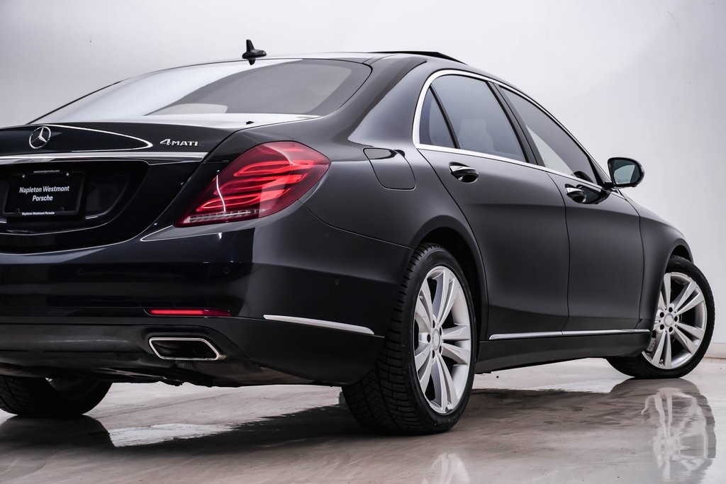 2015 Mercedes-Benz S-Class S 550 10