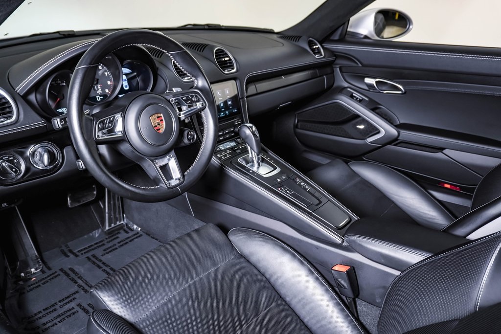 2021 Porsche 718 Cayman GTS 20