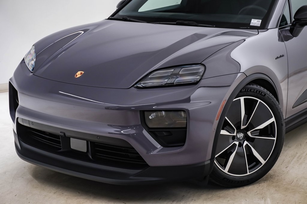 2024 Porsche Macan Electric 4 4