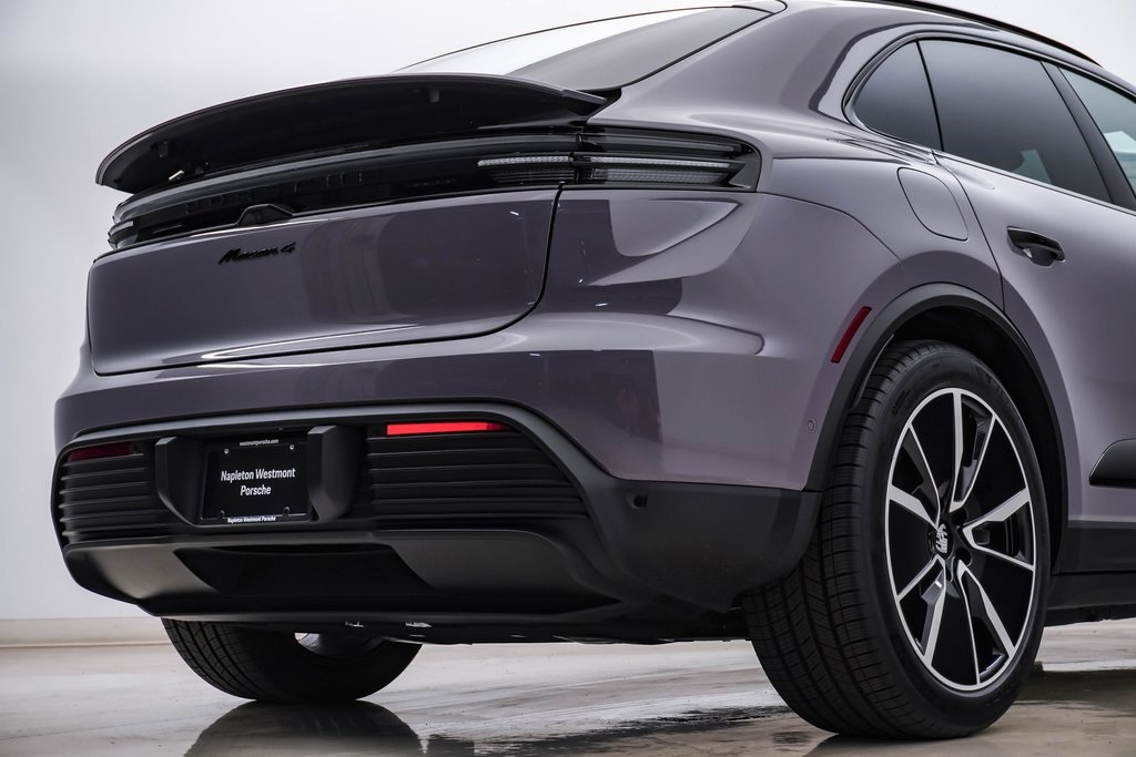 2024 Porsche Macan Electric 4 12