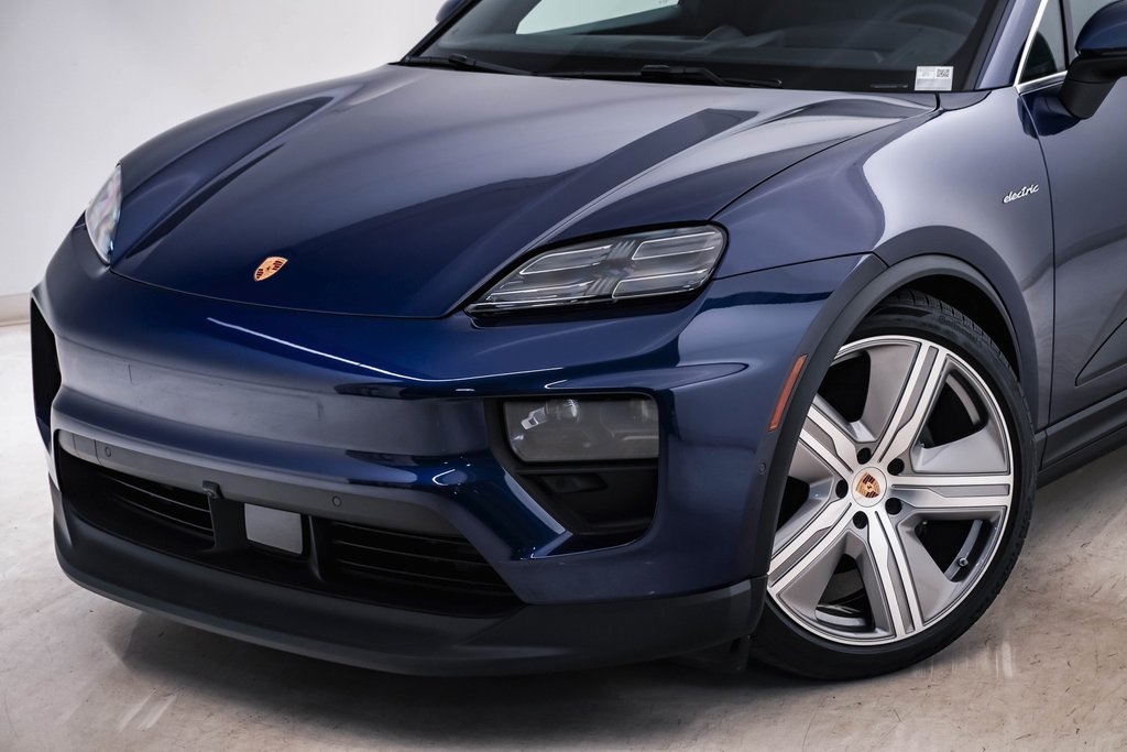 2024 Porsche Macan Electric 4 4