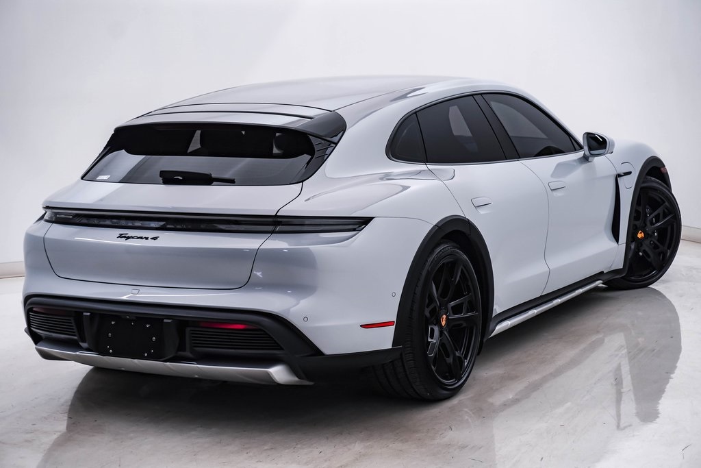 2023 Porsche Taycan Cross Turismo 4 11