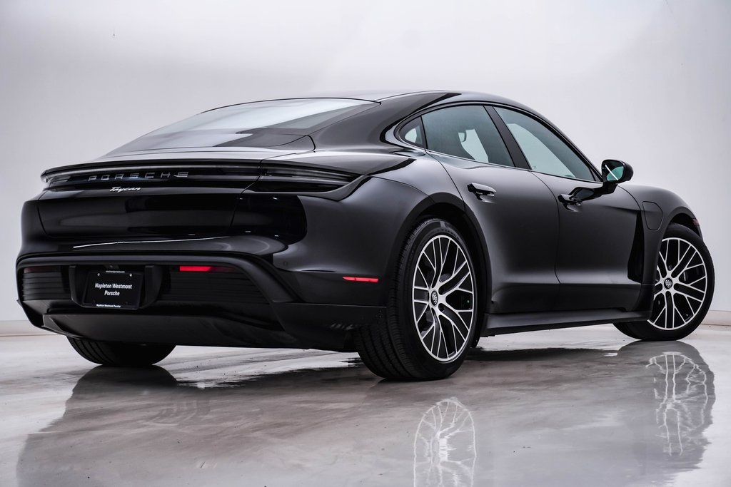 2021 Porsche Taycan  9