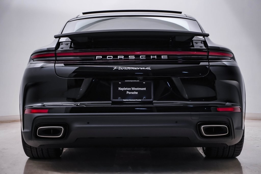 2025 Porsche Panamera 4 8