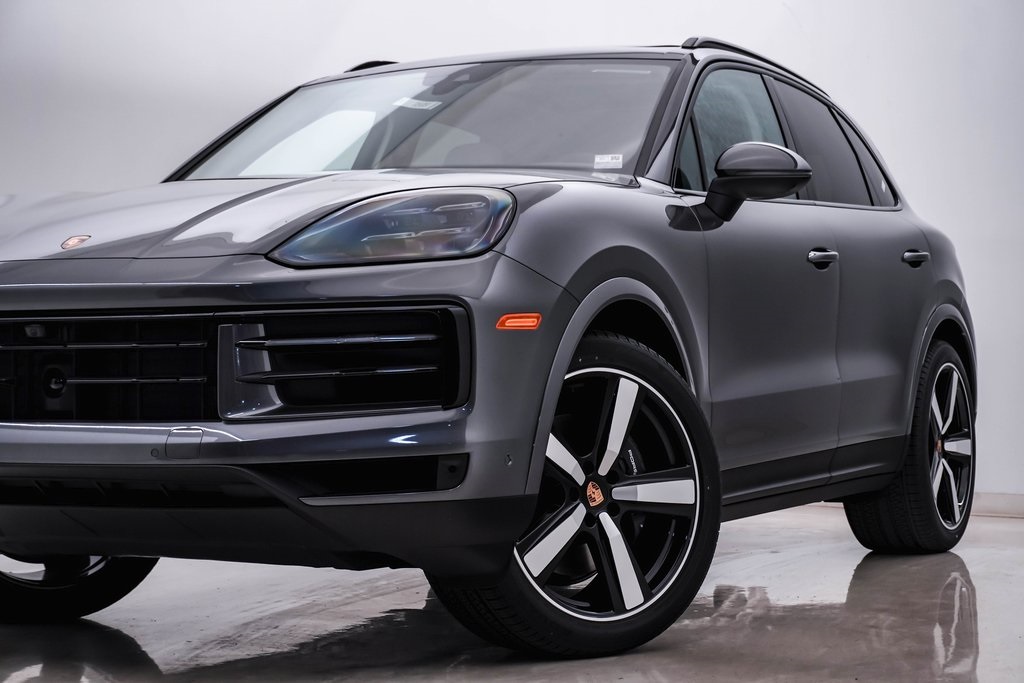 2025 Porsche Cayenne  2