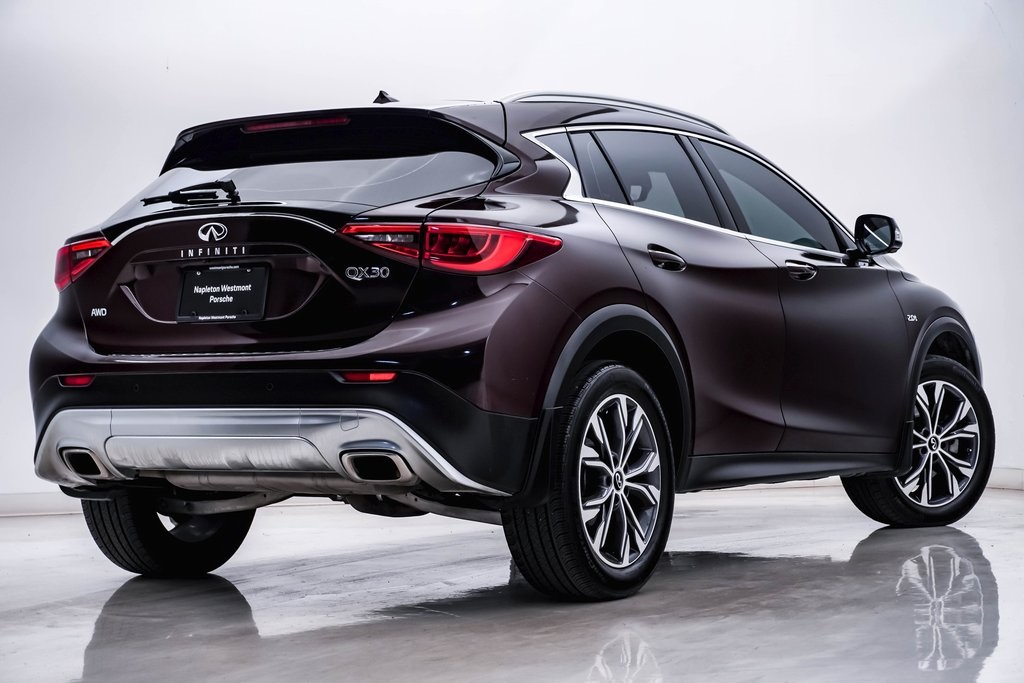 2019 INFINITI QX30 LUXE 9