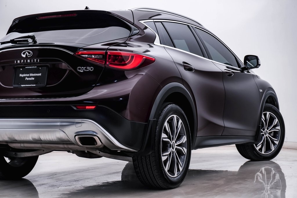 2019 INFINITI QX30 LUXE 10