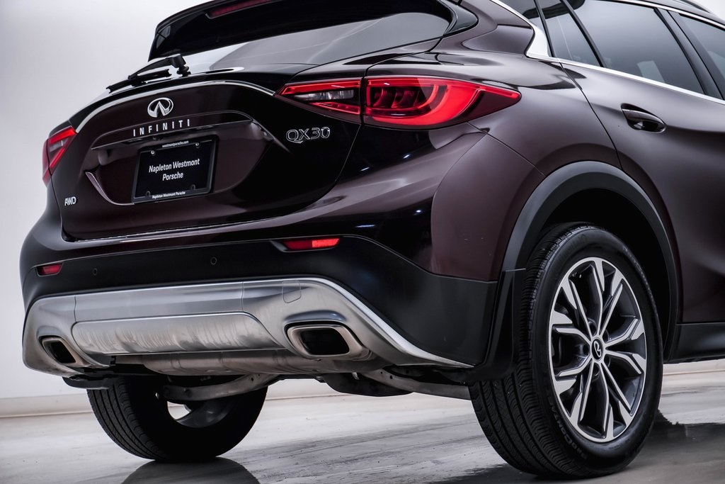 2019 INFINITI QX30 LUXE 12