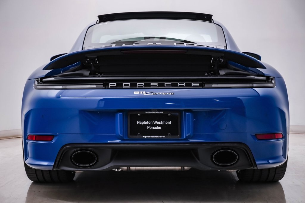 2025 Porsche 911 Carrera 8