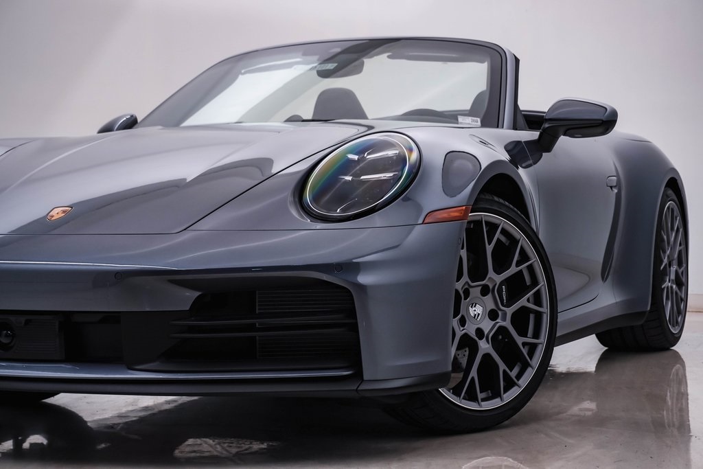 2025 Porsche 911 Carrera 2