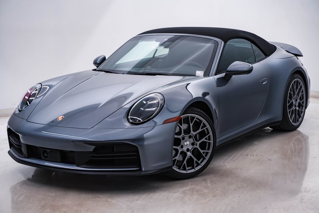 2025 Porsche 911 Carrera 8