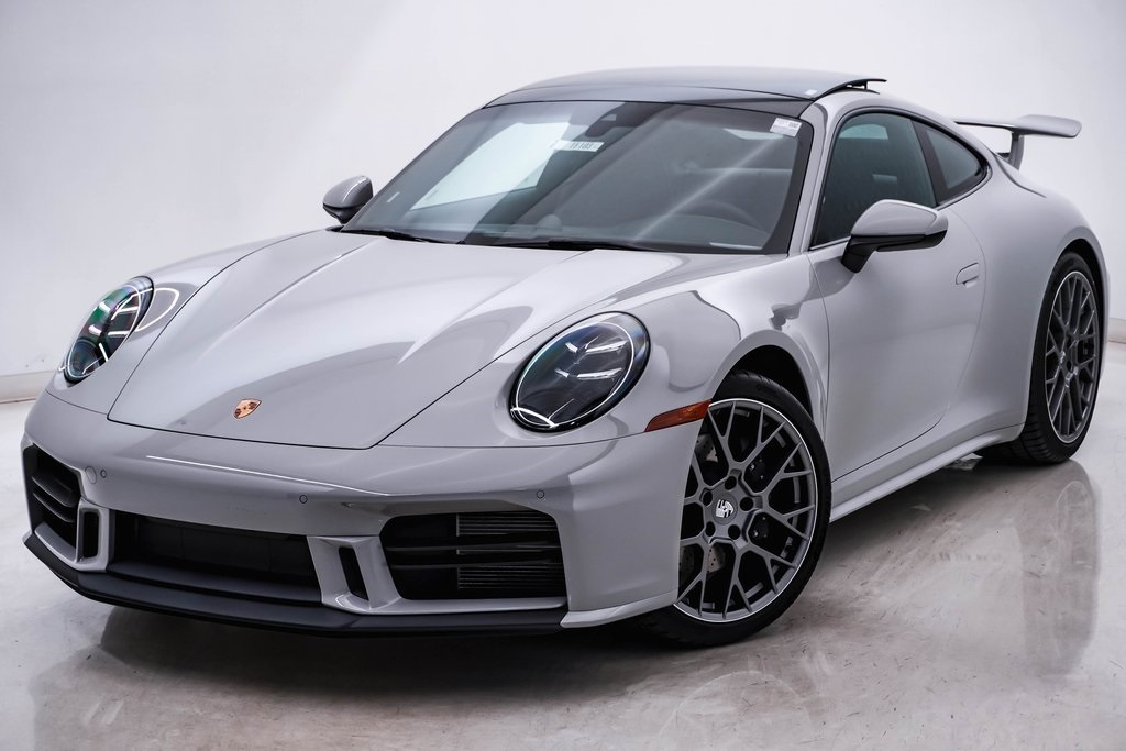 2025 Porsche 911 Carrera 3