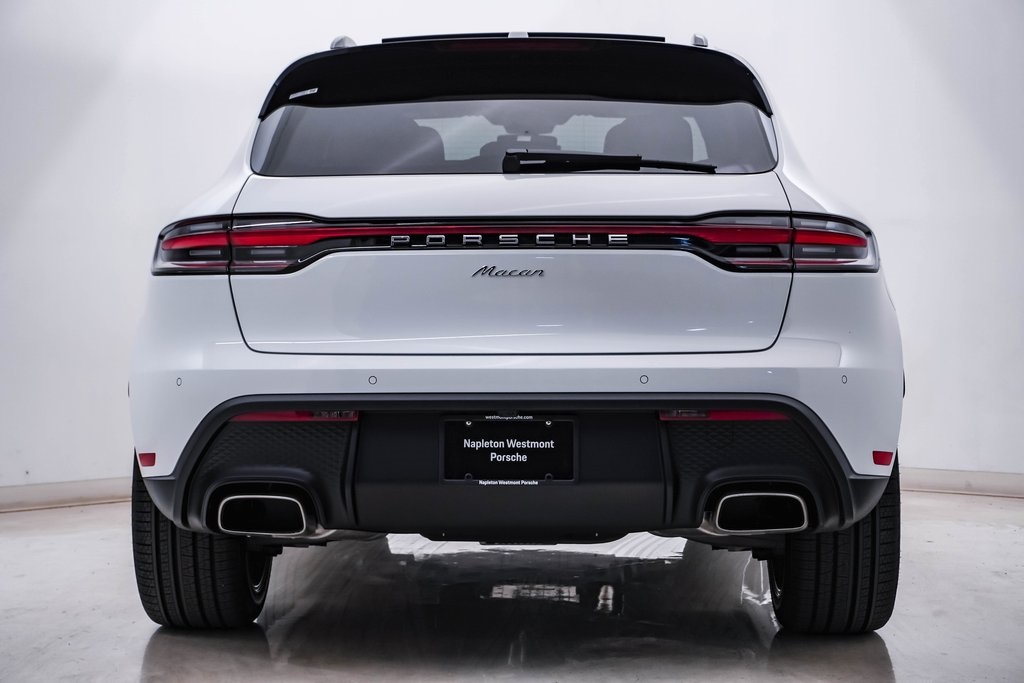 2025 Porsche Macan  8