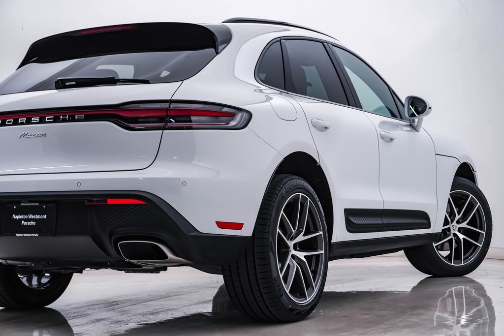 2025 Porsche Macan  10