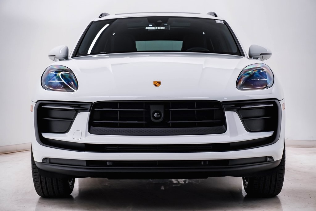 2025 Porsche Macan  6