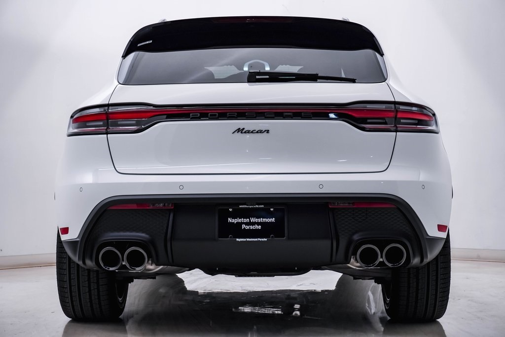 2025 Porsche Macan  8