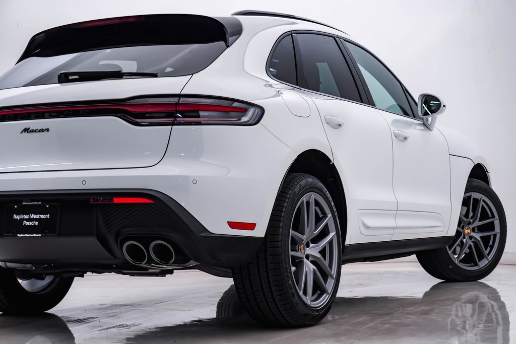 2025 Porsche Macan  10