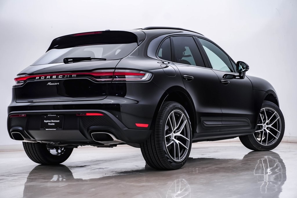 2025 Porsche Macan  9