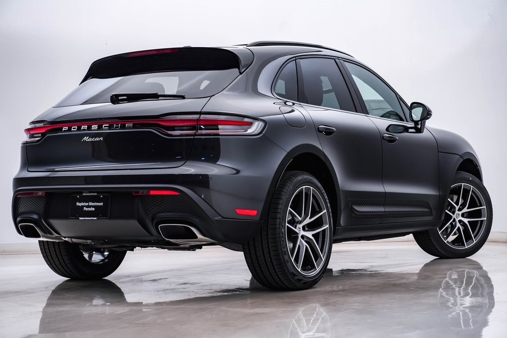 2025 Porsche Macan  9